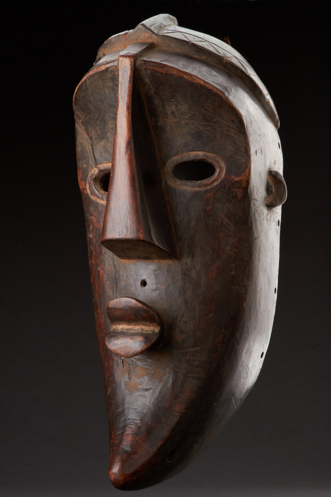 2 Mangin afrique-congo-lualua-masque-bois- juin 2020
