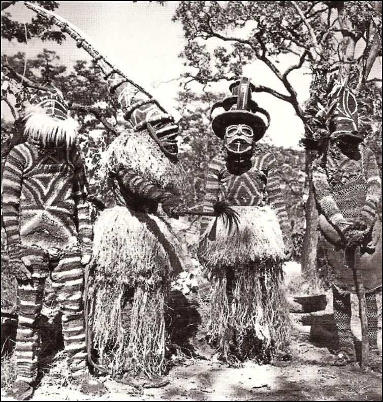 fig 5 Chokwe Masques de la Mukanda (Iconothèque MRAC, Tervuren)